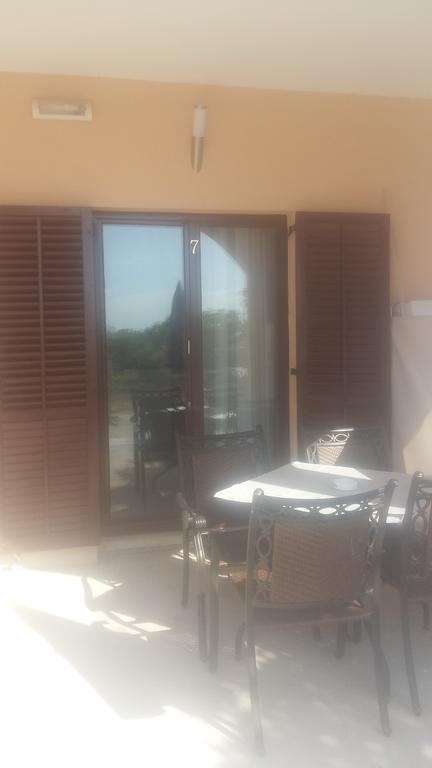 Morska Vila Apartment Vir Exterior foto